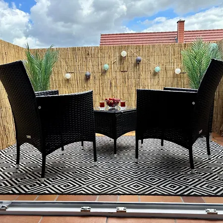 Апартаменты Schoene Mit Balkon *