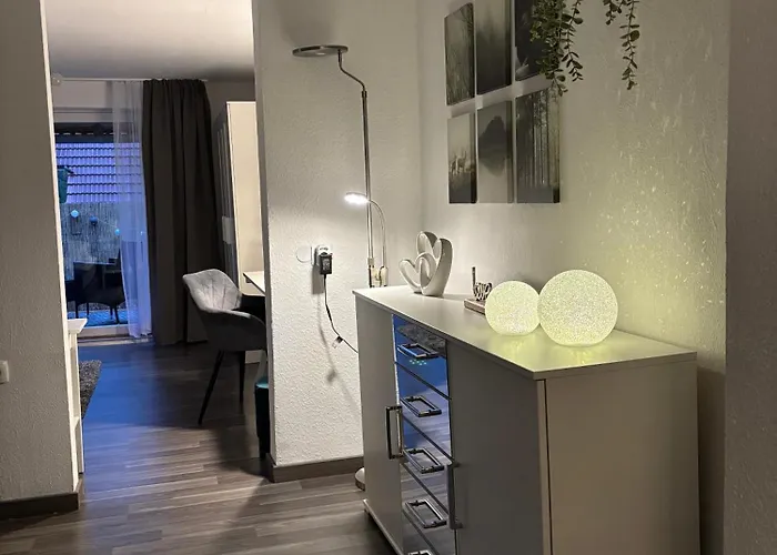 Schoene Mit Balkon *